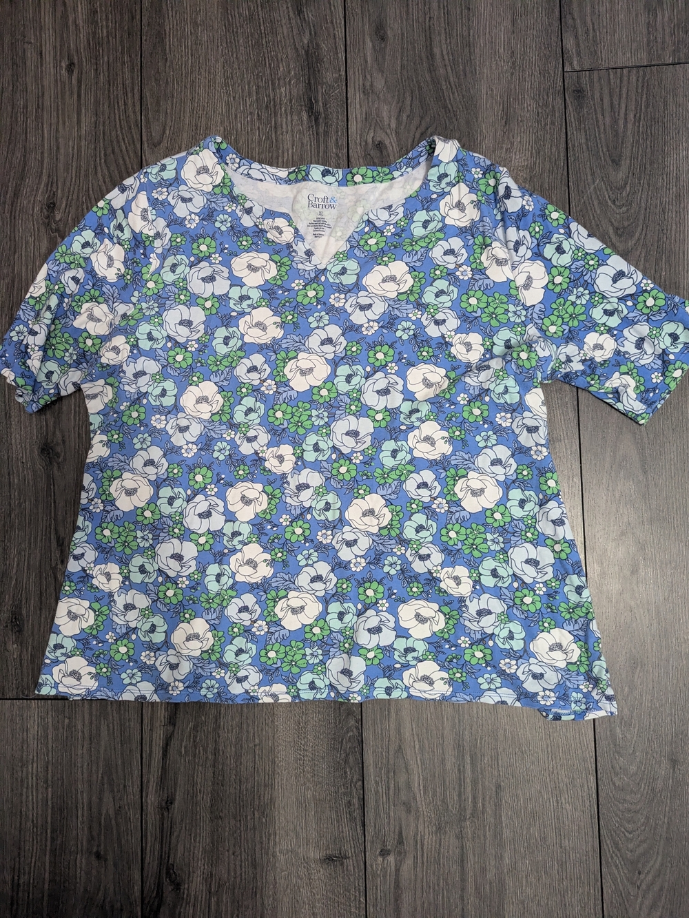 Croft & Barrow Blue Floral Kids' V-Neck Top